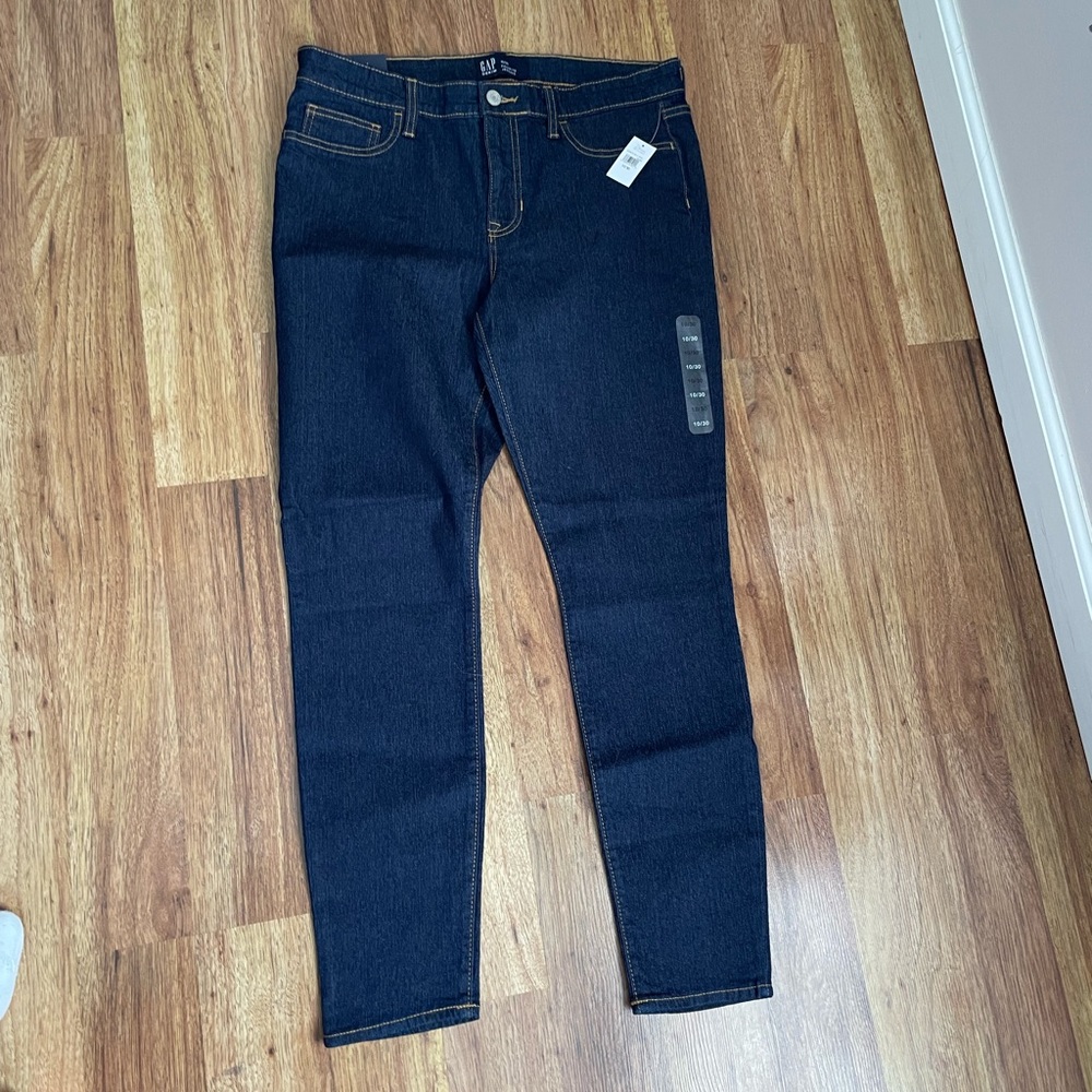 NWT Gap favorite jegging 10/30 regular